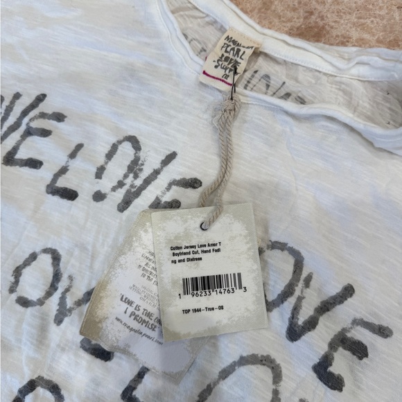 Magnolia Pearl White Love Print Tee - Picture 2 of 3